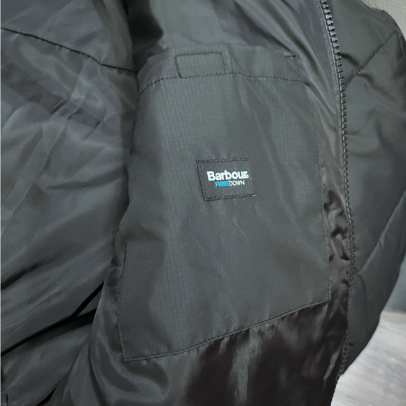 NWT - Barbour Snowfell Quilted Unisex Jacket - Men Size M/Women Size L - Picture 9 of 13